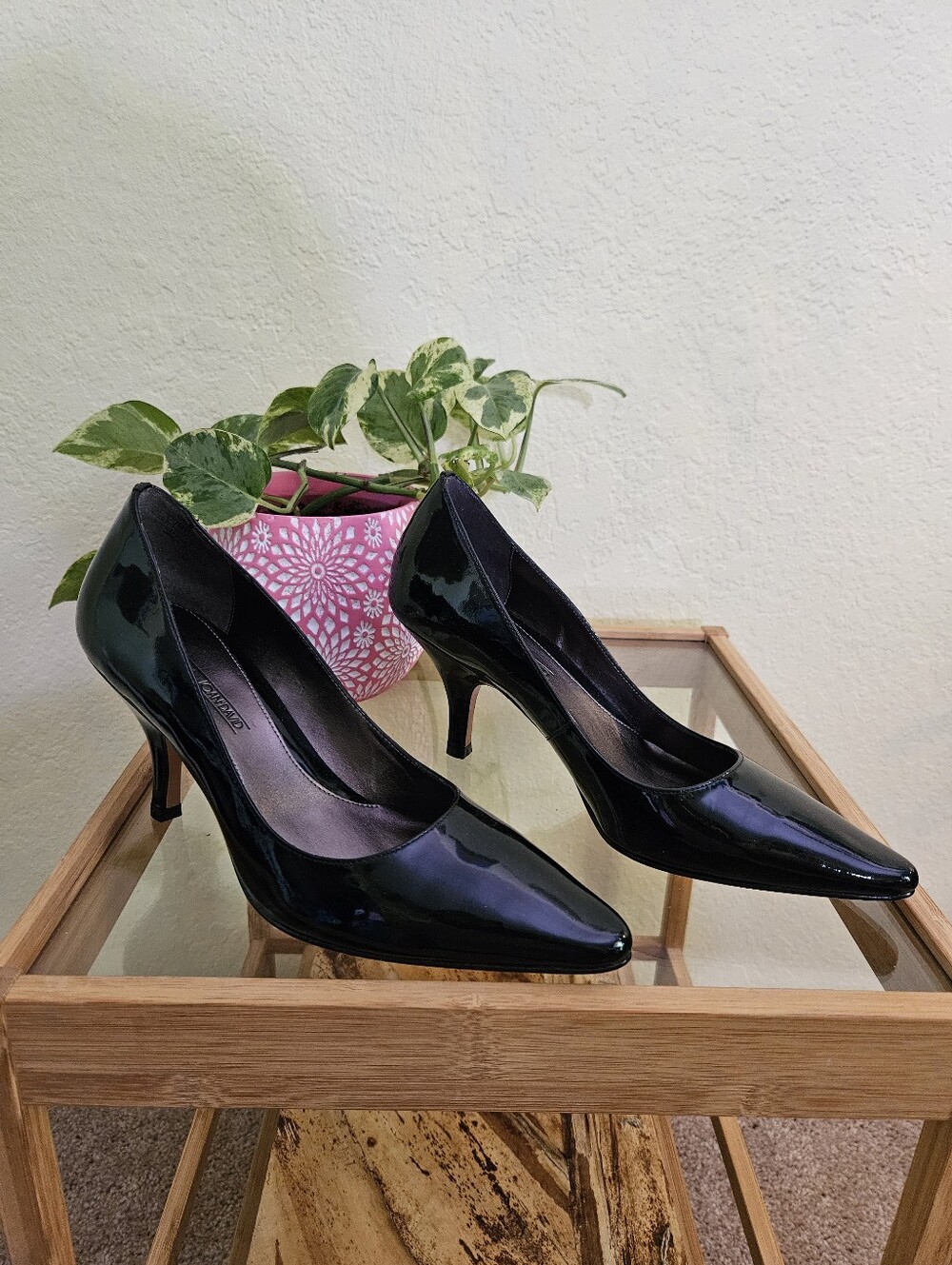 CIRCA Joan and David Classic Black Patent Leather Pointed-Toe Pumps Sz 7.5